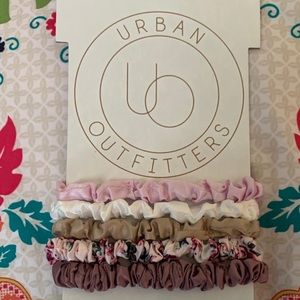 5 Urban Outfitters scrunchies!